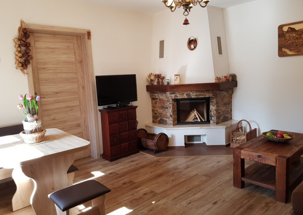 PREDANÉ - RODINNÝ DOM VHODNÝ NA REKREAČNÉ ÚČELY - HORNÁ MARIKOVÁ