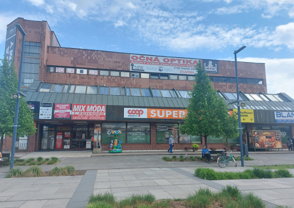 PRENÁJOM: DVA NEBYTOVÉ PRIESTORY  - CENTRUM DUBNICA n/V