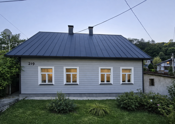 DREVENICA V HORSKOM PROSTREDÍ JAVORNÍKOV