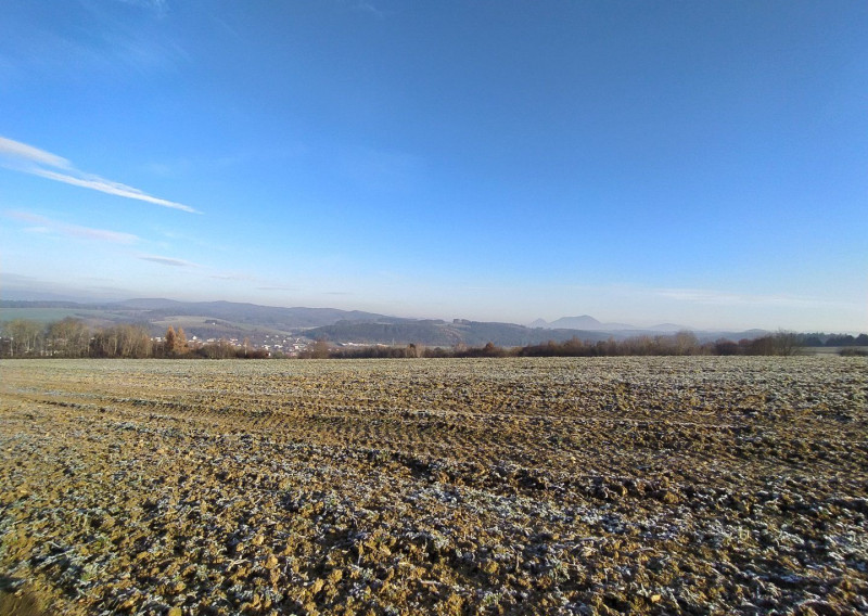 Pozemok  - VISOLAJE